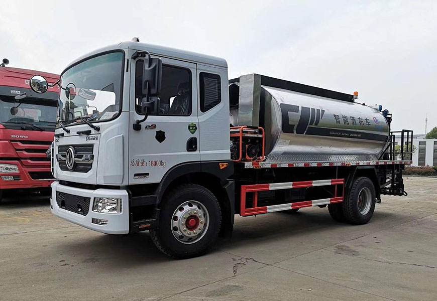 國(guó)六東風(fēng)D9瀝青灑布車(chē)