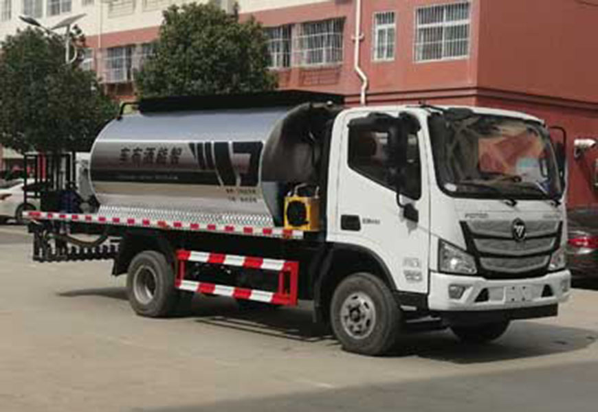 國(guó)六福田歐馬可S3瀝青灑布車(chē) 